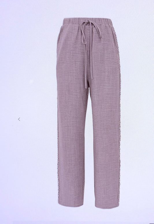 Chic Lace-Trimmed Linen Pants