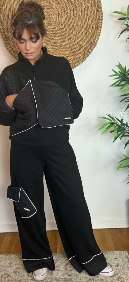 Casual Set With Abstract Design For Winter Season